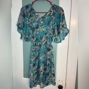 Women’s swim suit cover up